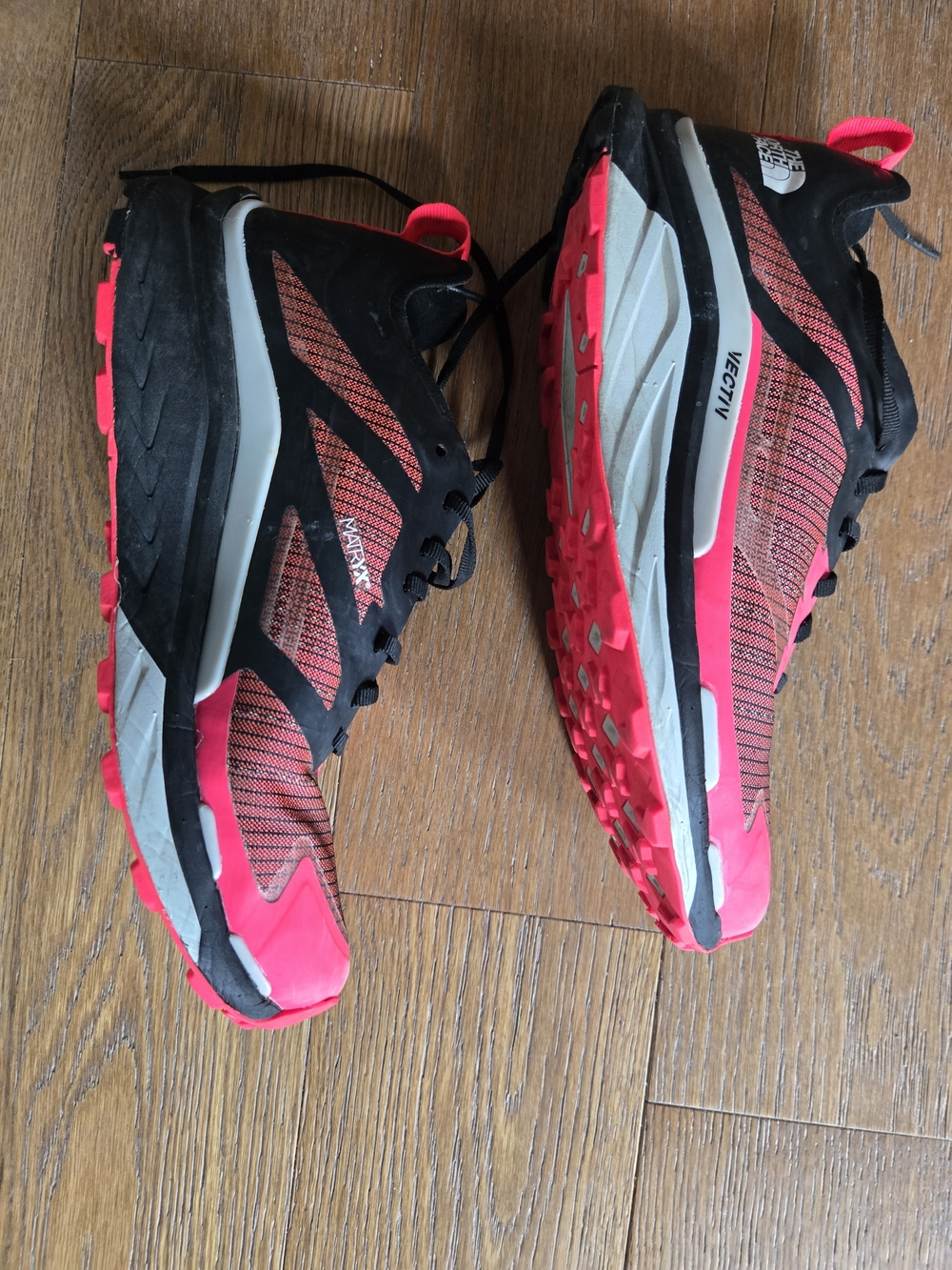 The North Face VECTIV Infinite Trail Running Shoes Pink/Black US 8 women